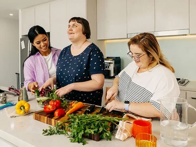 Rossiana-Abby-Shannan-SSDA-Meal-Prep-02-600x450_2x-768x576_emanyl